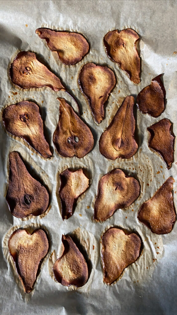 baked pear slices
